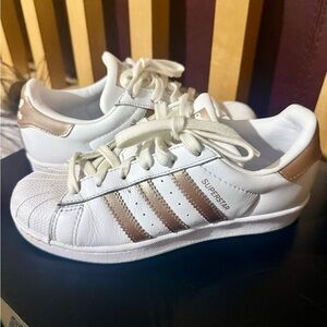 EUC adidas Superstars - White Leather Shell Toe